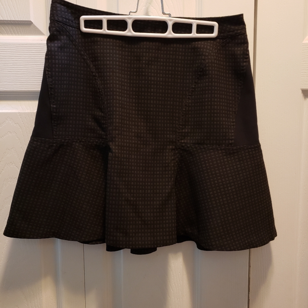 Worthington‎ Pencil Lined Black with brown squares